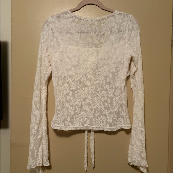 Women’s long sleeve top. Size medium. - Picture 6 of 6
